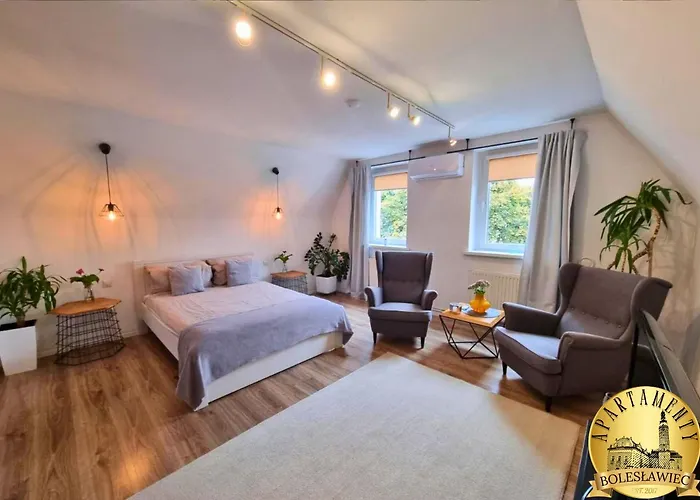 W Rynku * ブンツラウ